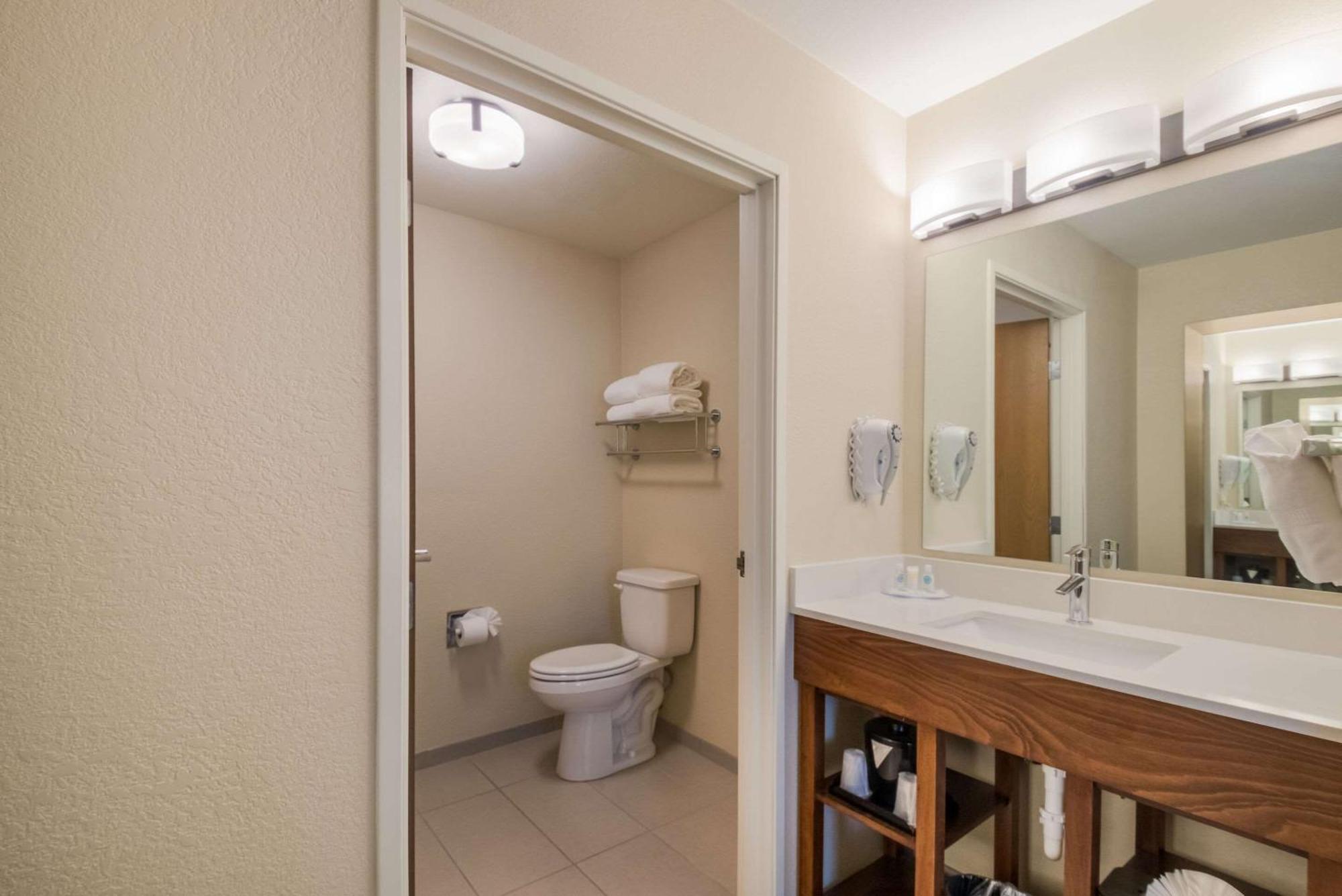 Comfort Inn פורט מורגן מראה חיצוני תמונה