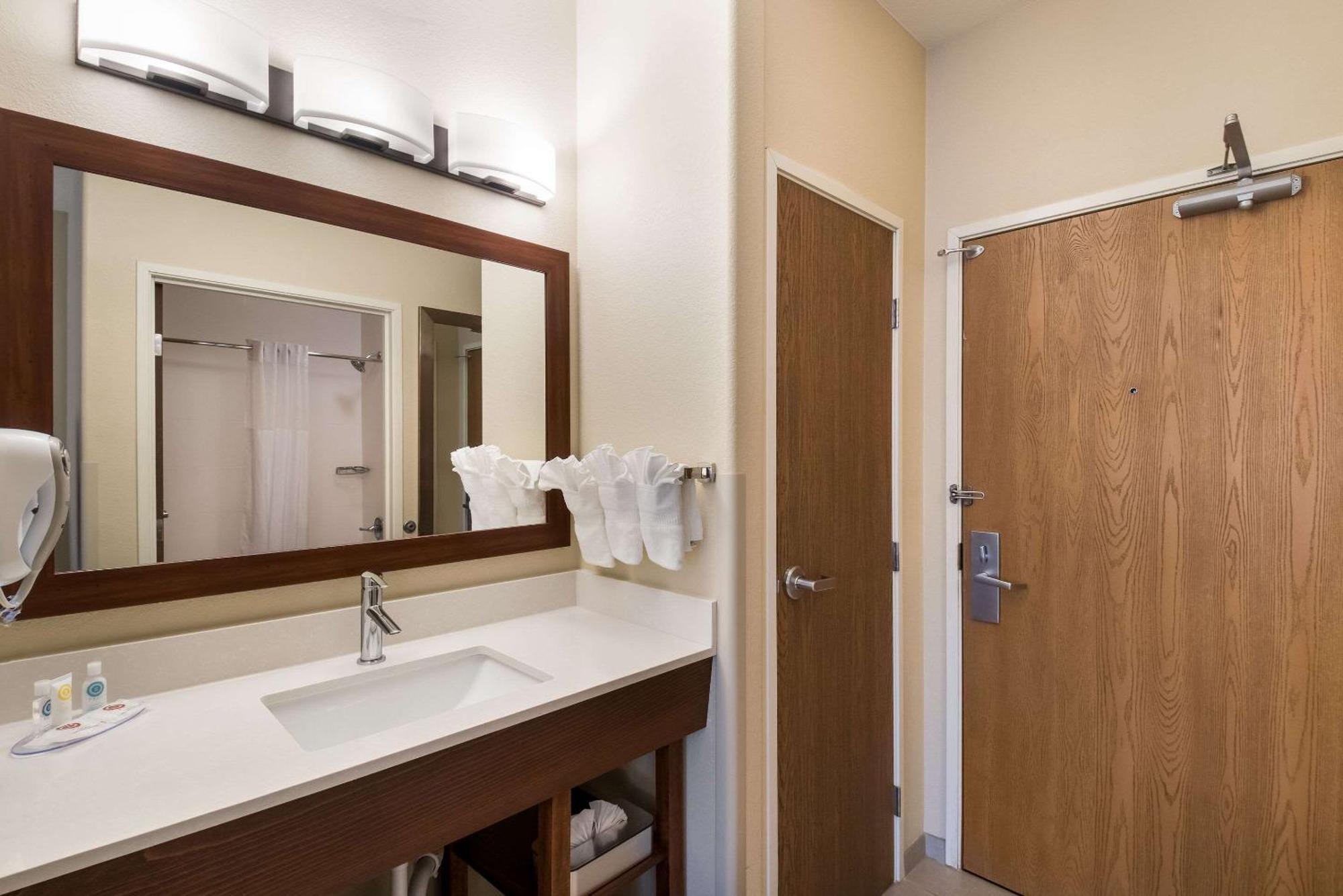 Comfort Inn פורט מורגן מראה חיצוני תמונה